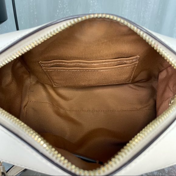 Coach Bennett Crossbody In Signature Canvas With Radial Rainbow F76628 - Picture 4 of 13